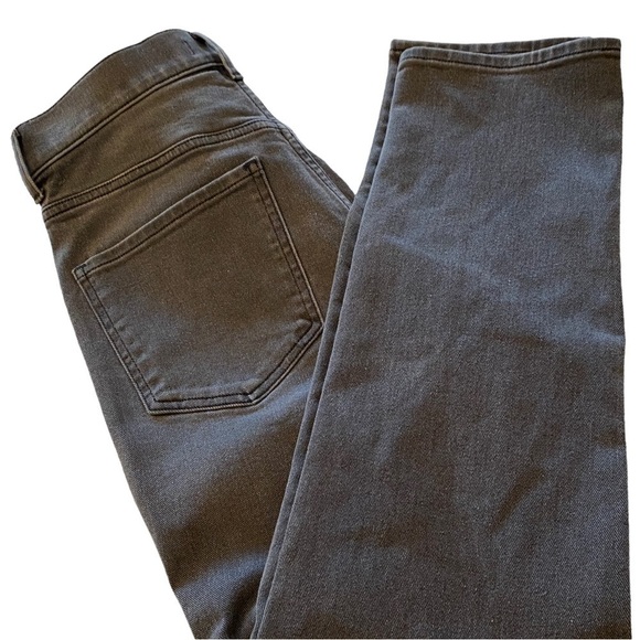 Express NWOT Super High Rise Slim Ankle Embellished Grey Jeans - Picture 3 of 5